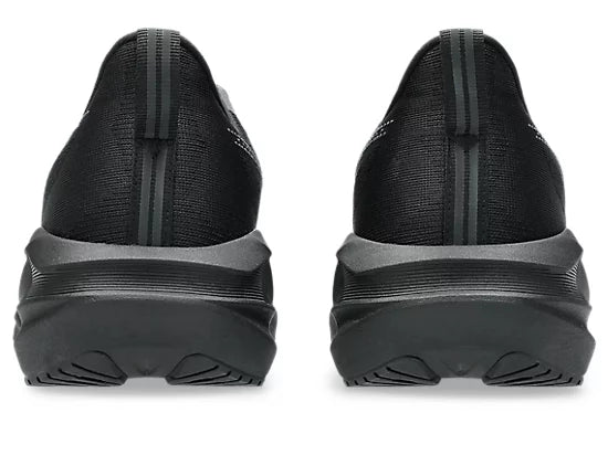 Men's Novablast 5 - ALL BLACK