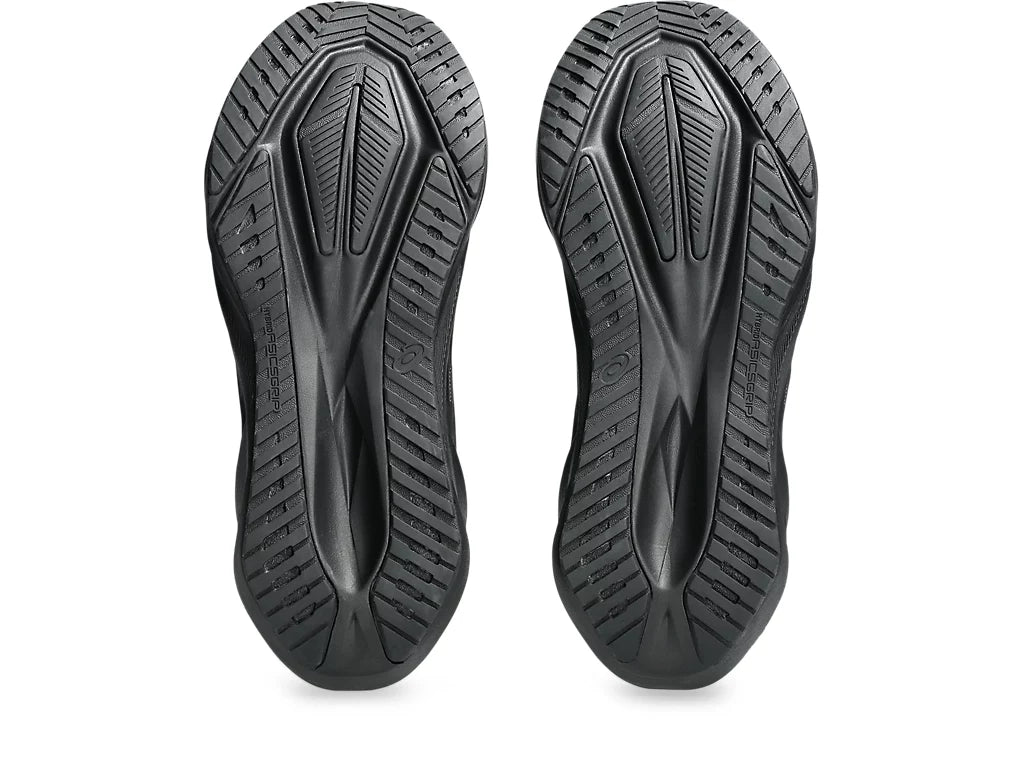 Men's Novablast 5 - ALL BLACK