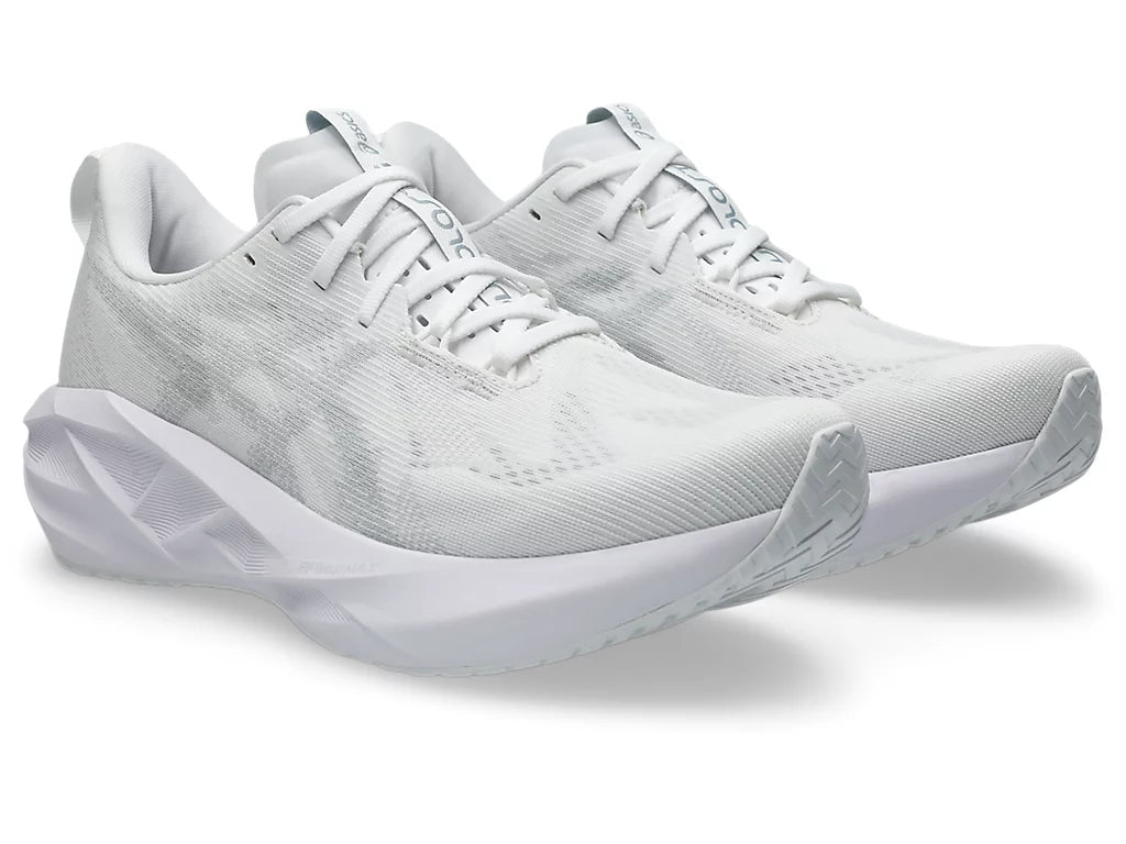 Menâ€™s Novablast 5-Asics