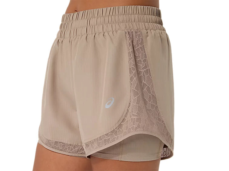 Women's NAGINO RUN 2-N-1 SHORT - GREIGE