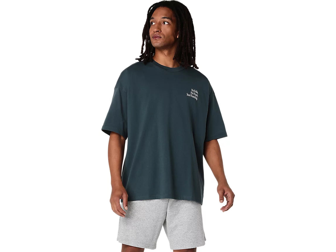 Men's RUNNER MESSAGE GRAPHIC RELAXED TEE - RAW INDIGO