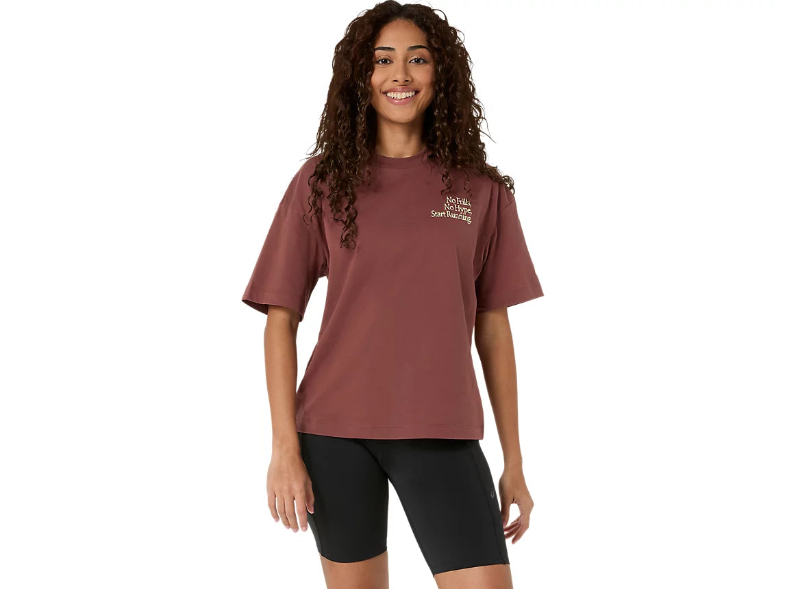 WOMEN'S RUNNER MESSAGE GRAPHIC RELAXED TEE - RUSTED ROCK