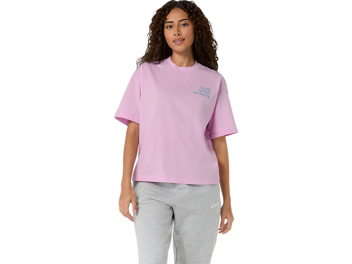 WOMEN'S RUNNER MESSAGE GRAPHIC RELAXED TEE - HAZY LILAC
