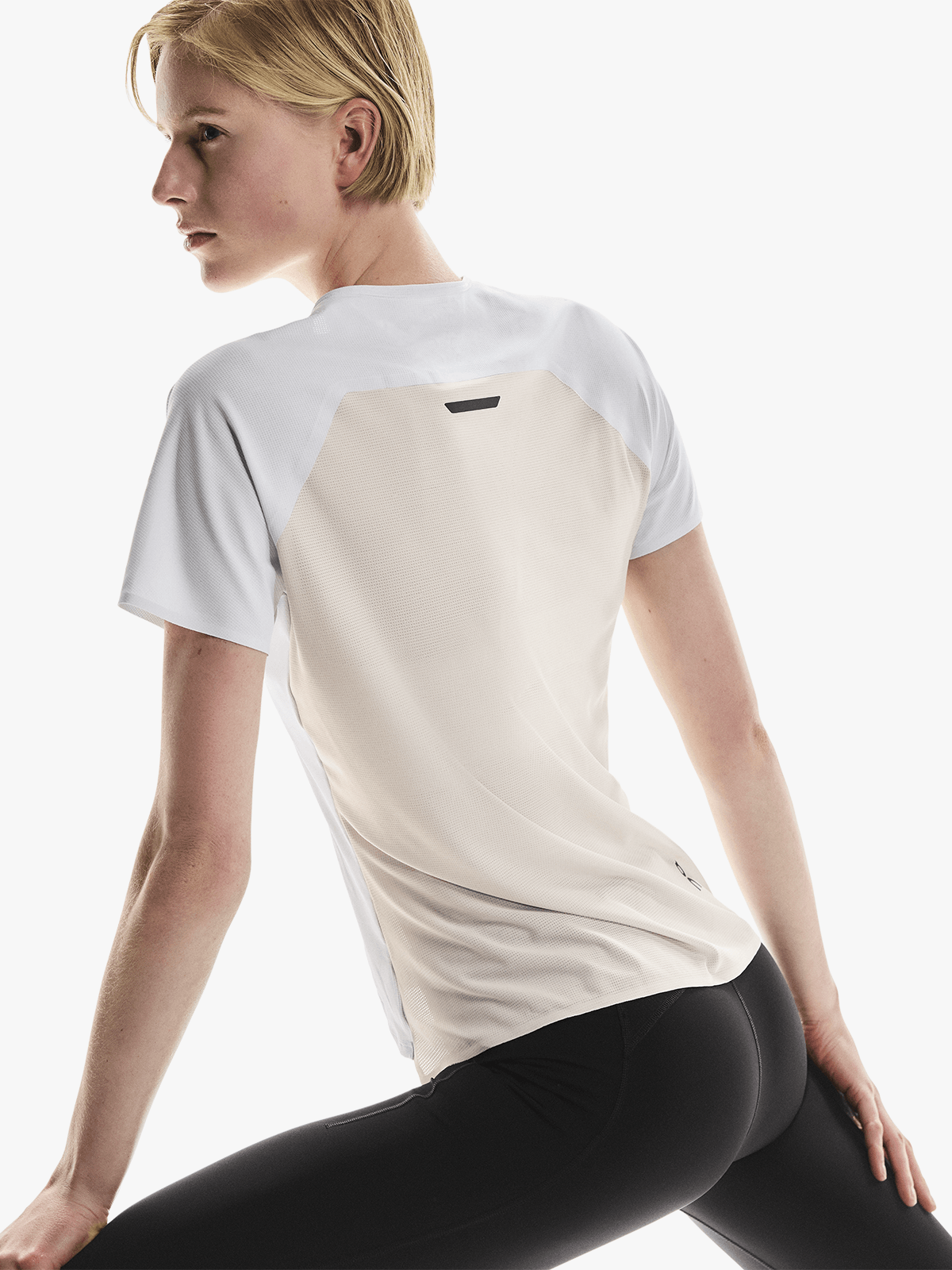 ON Women's Performance - White|Silver