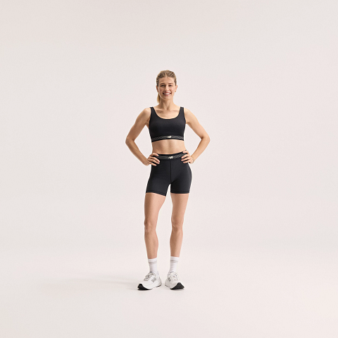 Women's New Balance AC 5in Fitted Short - Black