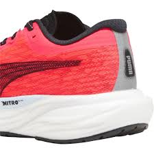 Women&#39;s Deviate Nitro 2