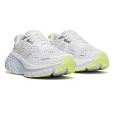 Women’s Guide 18 WIDE