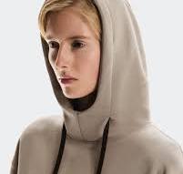 ON Women's Club Hoodie 1.0 - Desert