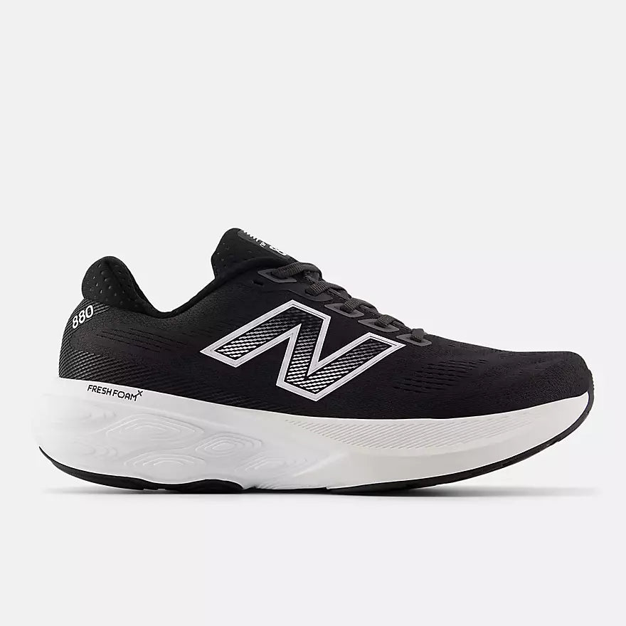 Women's Fresh Foam X 880v15 Wide - Black