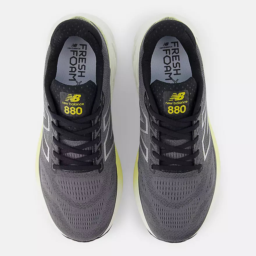 Fresh Foam X 880v15 2025 - Black with winter grass and castlerock